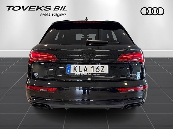Audi Q5 4 of 17