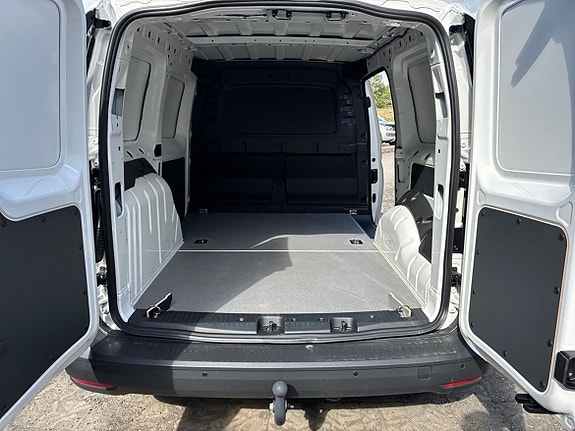 Volkswagen Caddy Maxi 14 of 17
