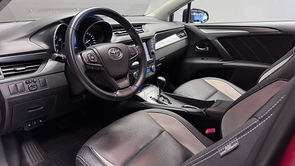 Toyota Avensis 6 of 18