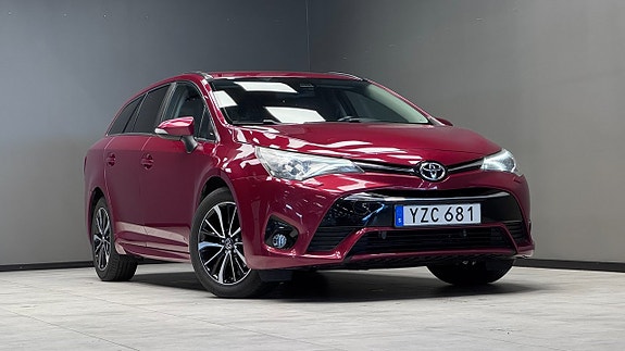 Toyota Avensis 13 of 18