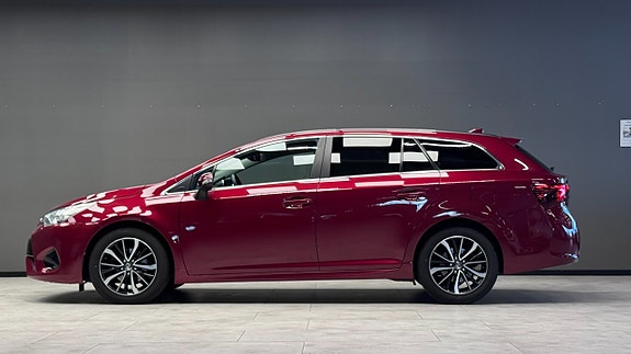 Toyota Avensis 5 of 18