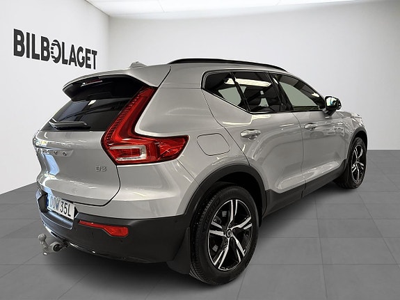 Volvo XC40 4 of 14