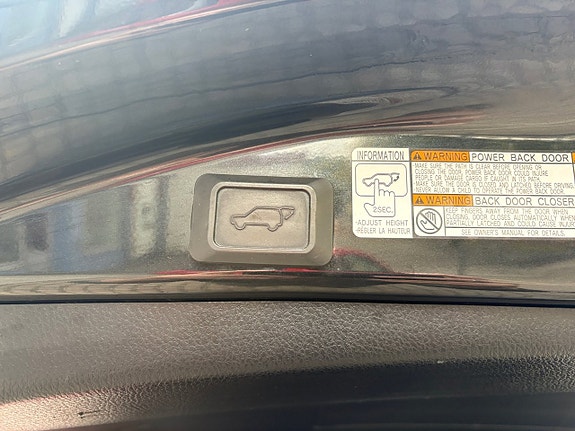 Toyota RAV4 17 of 21