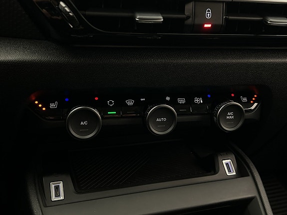 Citroen C4 X 23 of 30