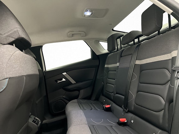 Citroen C4 X 27 of 30