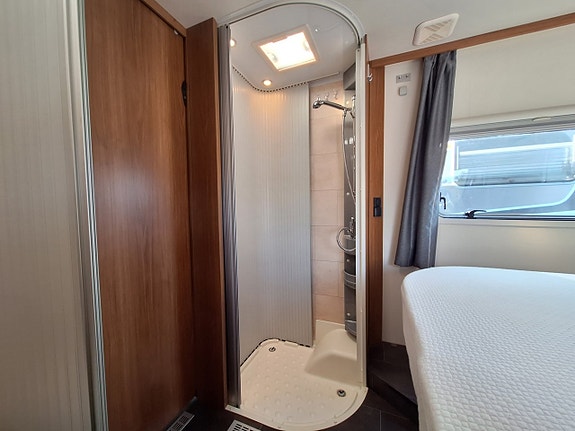 Dethleffs Esprit I 7150-2 DBM Comfort Queenbädd, Automat,Hyd.Stödben,Solcell,AC,Dragkrok 21 of 22