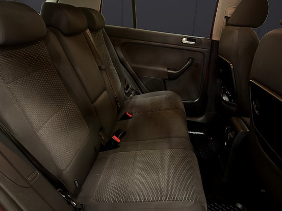 Volkswagen Golf Plus 19 of 28