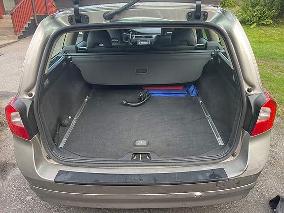 Volvo V70 8 of 9