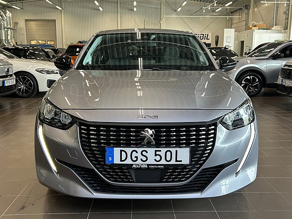 Peugeot 208 10 of 28