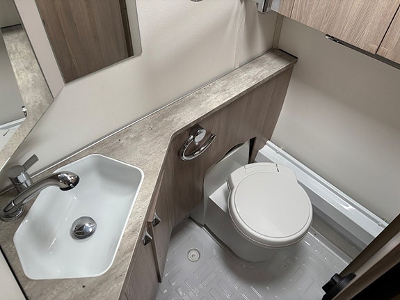 Kabe Royal 780 BGXL KS 9 of 11
