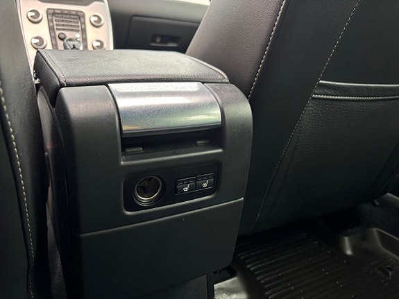 Volvo V70 24 of 30