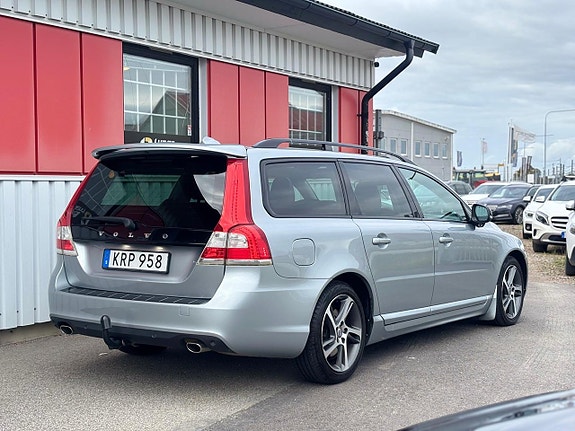 Volvo V70 7 of 30