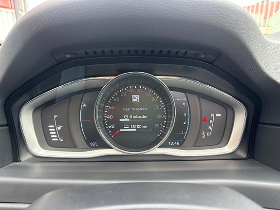 Volvo V70 25 of 30