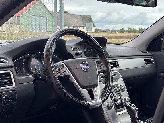 Volvo V70 8 of 30