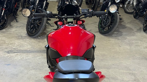 Suzuki Cycles GSX-S750 Yoshimura 0kr insats 8 of 10