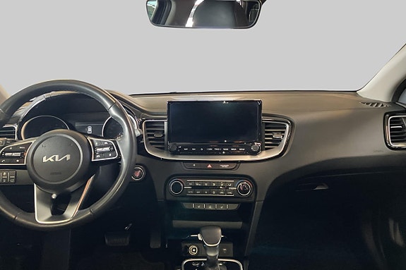 Kia Ceed 10 of 17