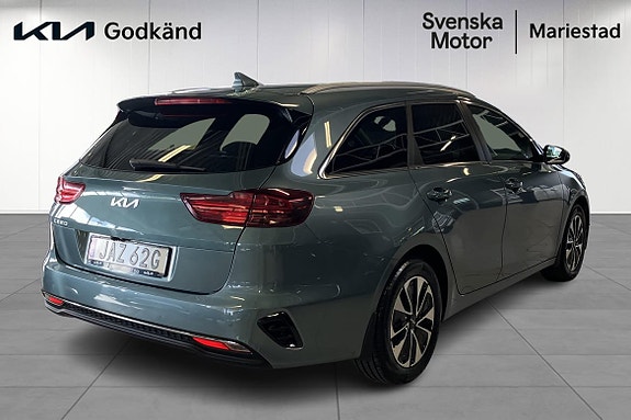 Kia Ceed 4 of 17