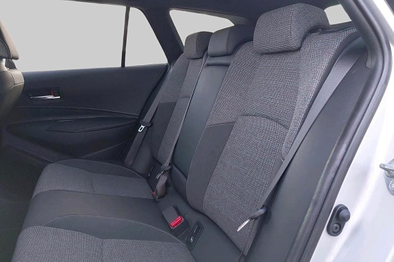 Toyota Corolla 7 of 10