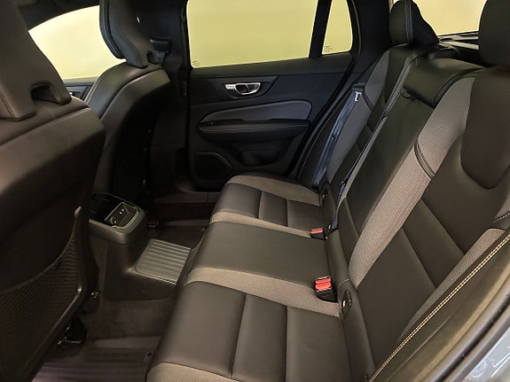 Volvo V60 20 of 22