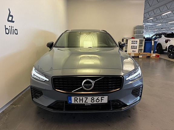 Volvo V60 2 of 22