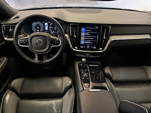 Volvo V60 17 of 22
