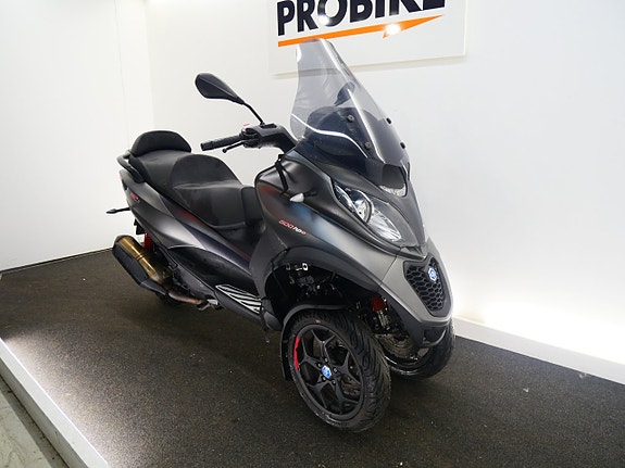 Piaggio MP3 500 2 of 7