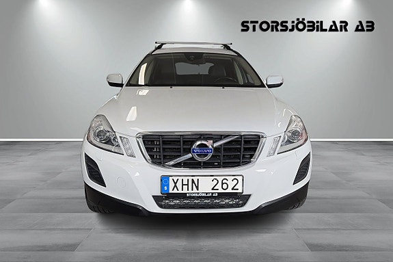 Volvo XC60 8 of 17
