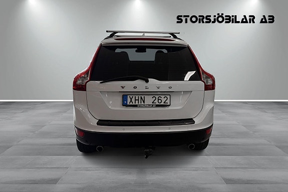 Volvo XC60 4 of 17