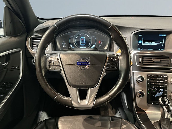 Volvo V60 9 of 25