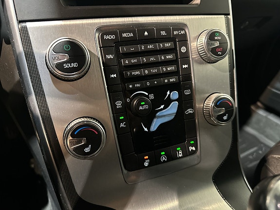 Volvo V60 22 of 25