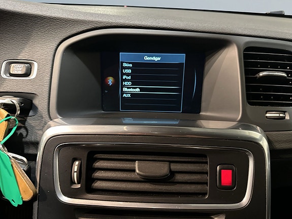 Volvo V60 15 of 25