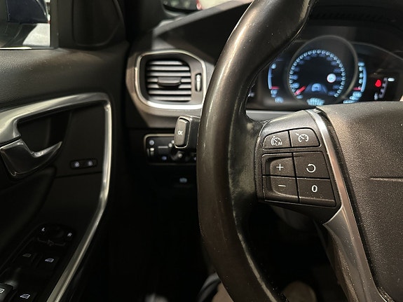 Volvo V60 23 of 25