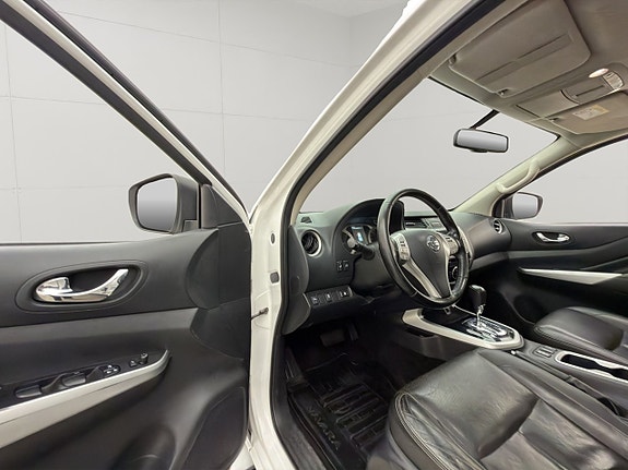 Nissan Navara 18 of 30