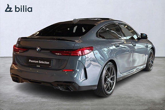 BMW M235i 4 of 22