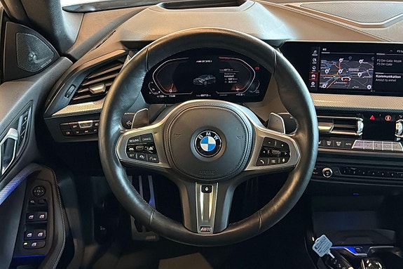 BMW M235i 12 of 22