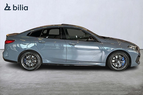 BMW M235i 6 of 22