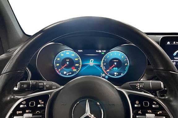 Mercedes-Benz GLC300 e 8 of 13