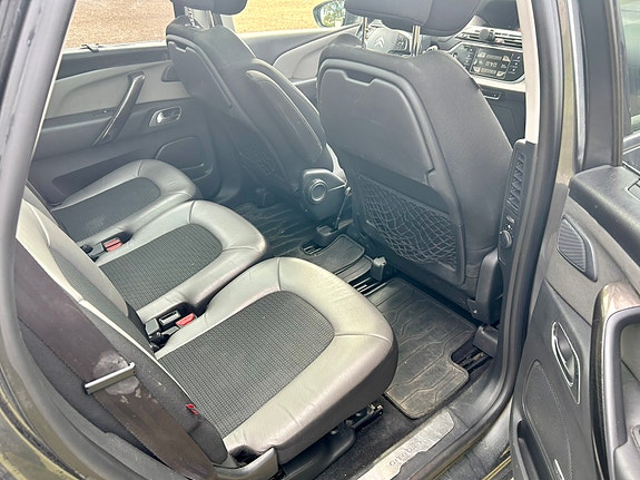 Citroen C4 Picasso 12 of 17