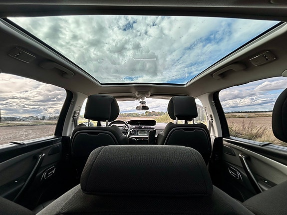 Citroen C4 Picasso 16 of 17
