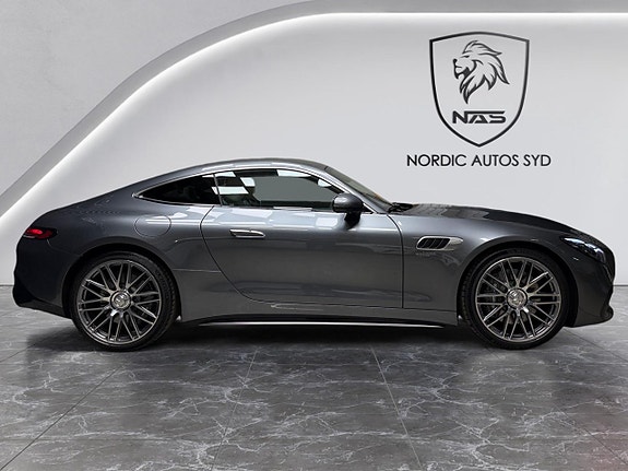 Mercedes-Benz AMG GT Coupe 6 of 25