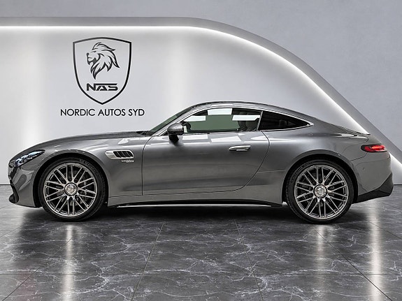 Mercedes-Benz AMG GT Coupe 2 of 25