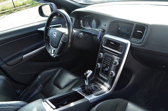 Volvo V60 18 of 24