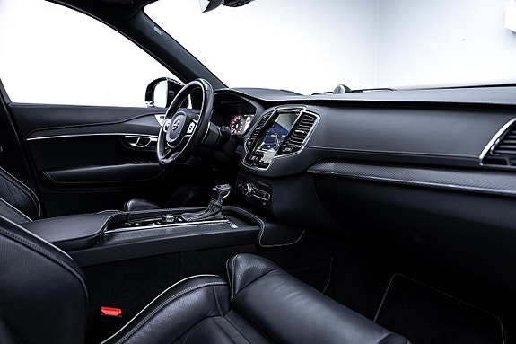 Volvo XC90 26 of 27