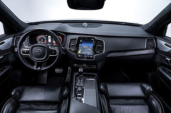 Volvo XC90 25 of 27