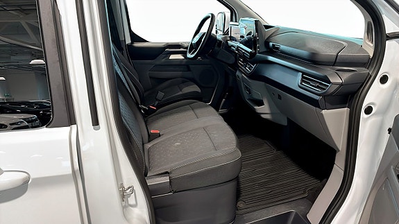 Ford Custom Tourneo 3 of 9