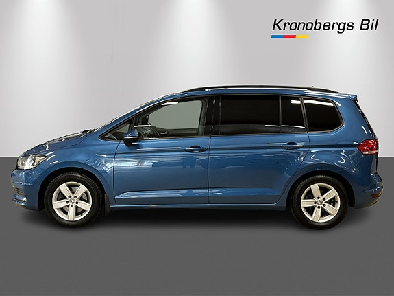 Volkswagen Touran 4 of 26