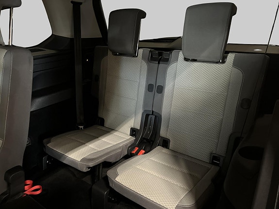 Volkswagen Touran 22 of 26