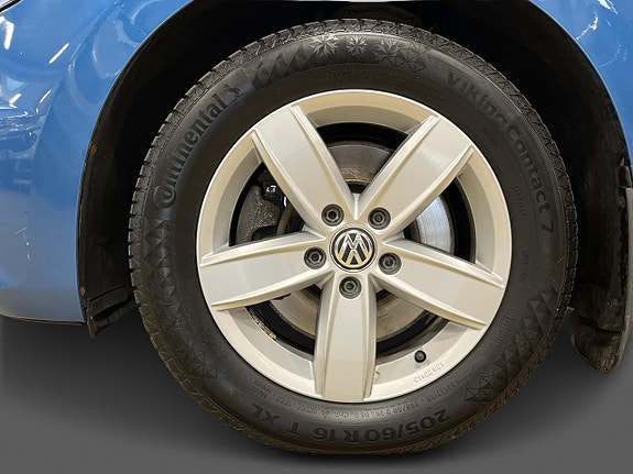Volkswagen Touran 18 of 26