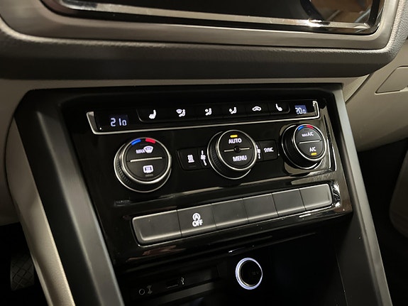 Volkswagen Touran 12 of 26