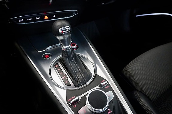 Audi TT 15 of 18